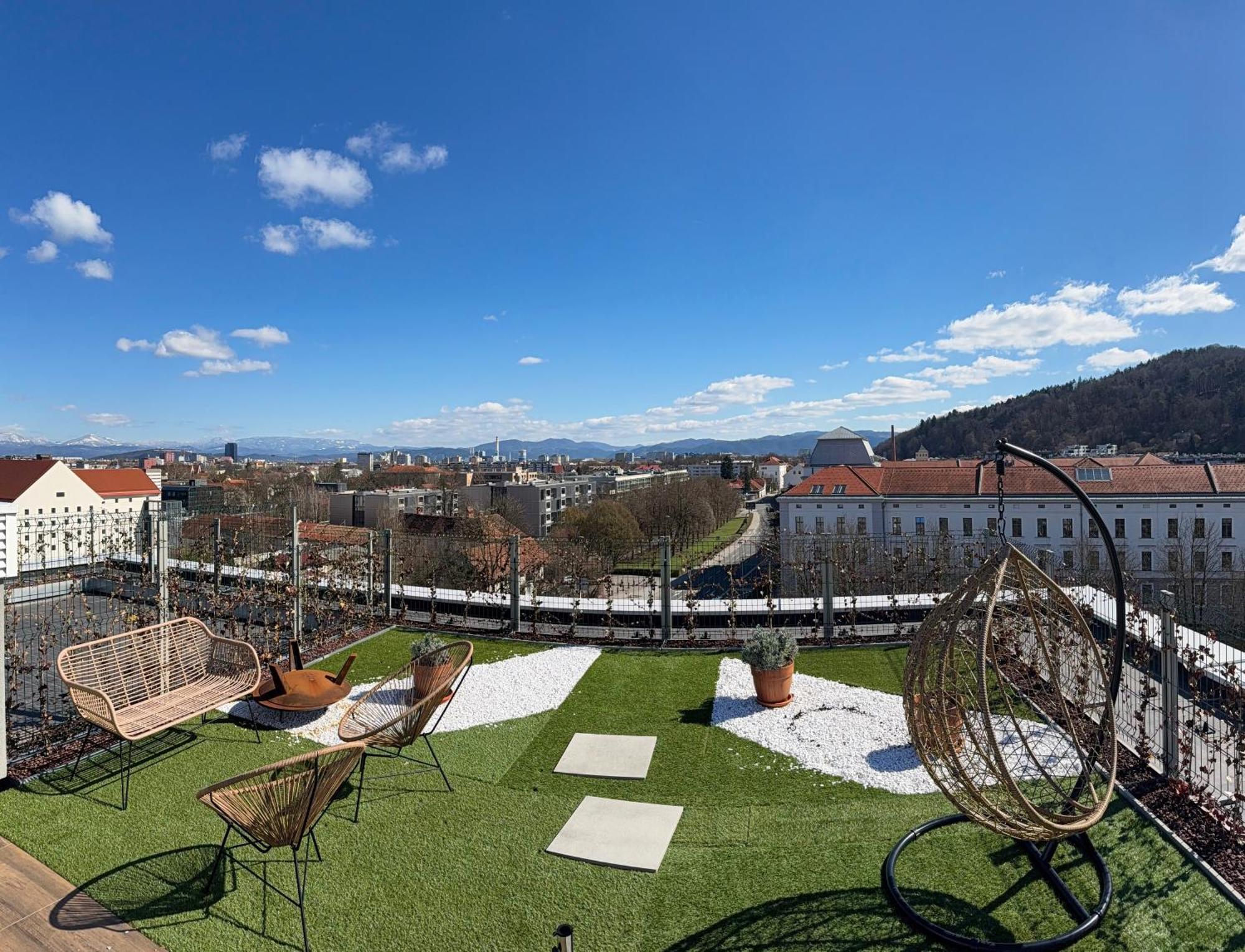Garden Residence Любляна Екстериор снимка