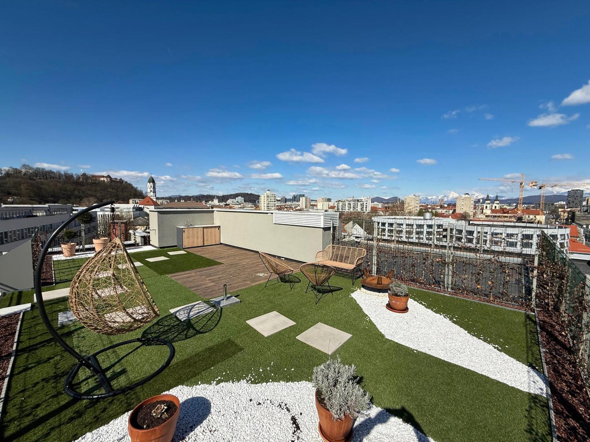 Garden Residence Любляна Екстериор снимка